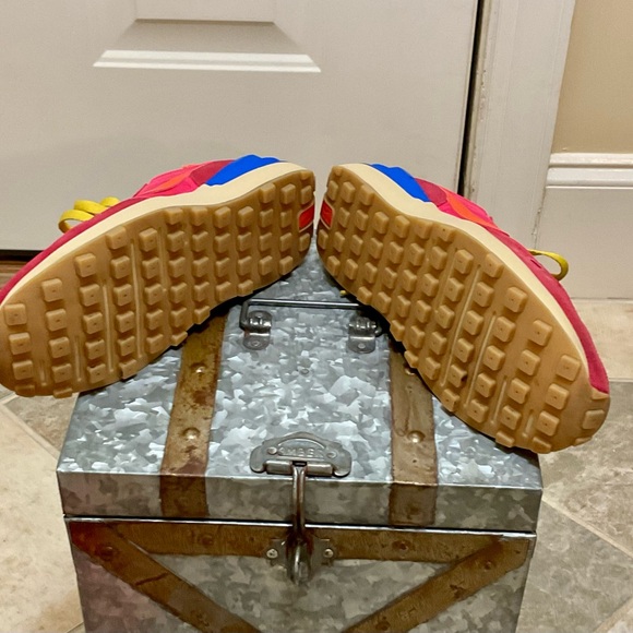 Nike Red and Yellow Sneakers Vibrant Design - Picture 5 of 5